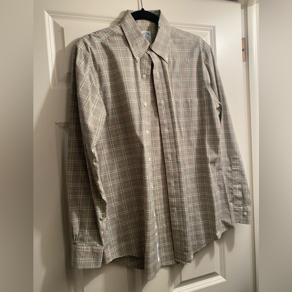 Brooks brothers “the original polo shirt” button down! Men’s small excellent!